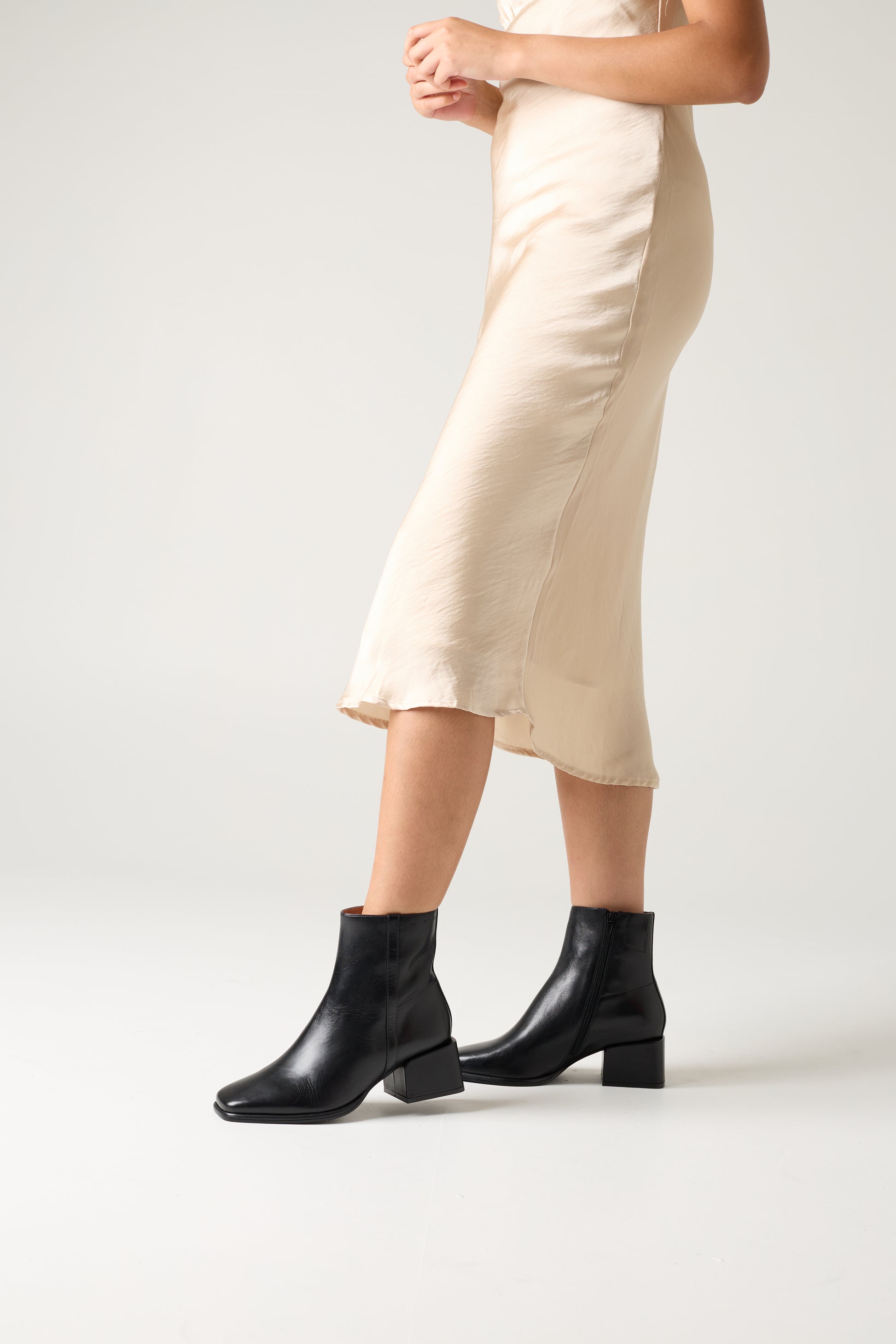 BarbaraWide Ankle Boot - Boots Ankle | Womens Shoes - Mi Piaci