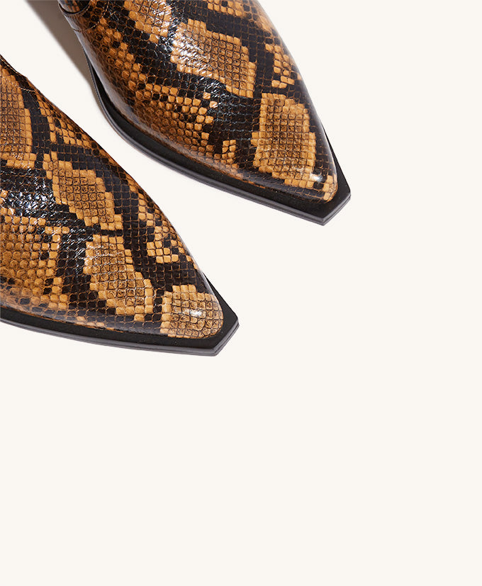 Buck Knee High Boot - Boots Long | Womens Shoes - Mi Piaci