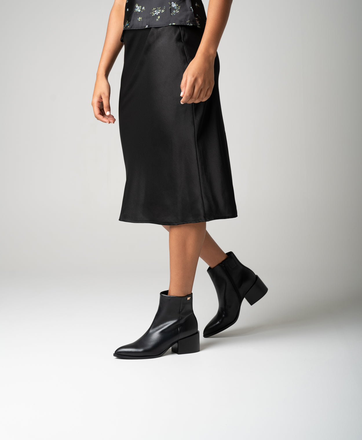 Demure Ankle Boot - Boots Ankle | Womens Shoes - Mi Piaci