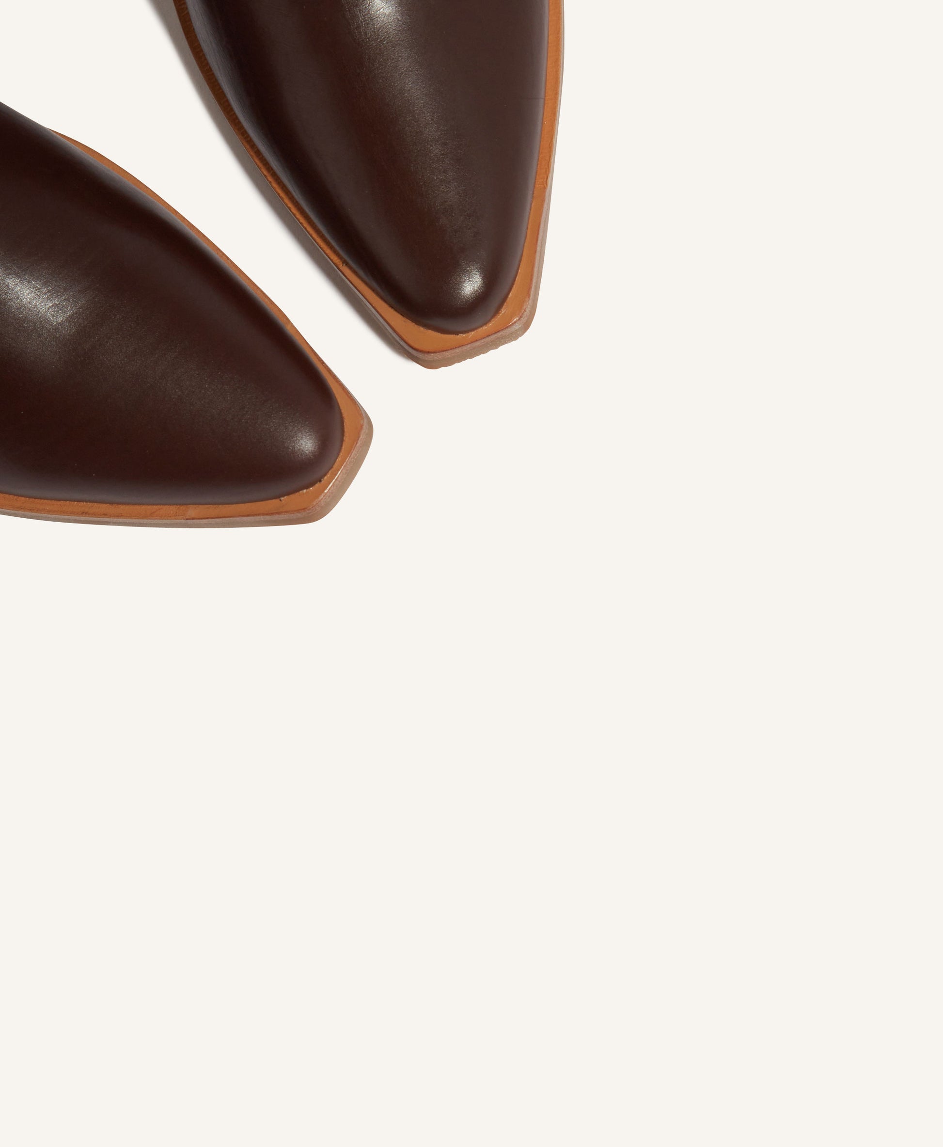 Dragoon Chelsea Boot - Boots Ankle | Womens Shoes - Mi Piaci