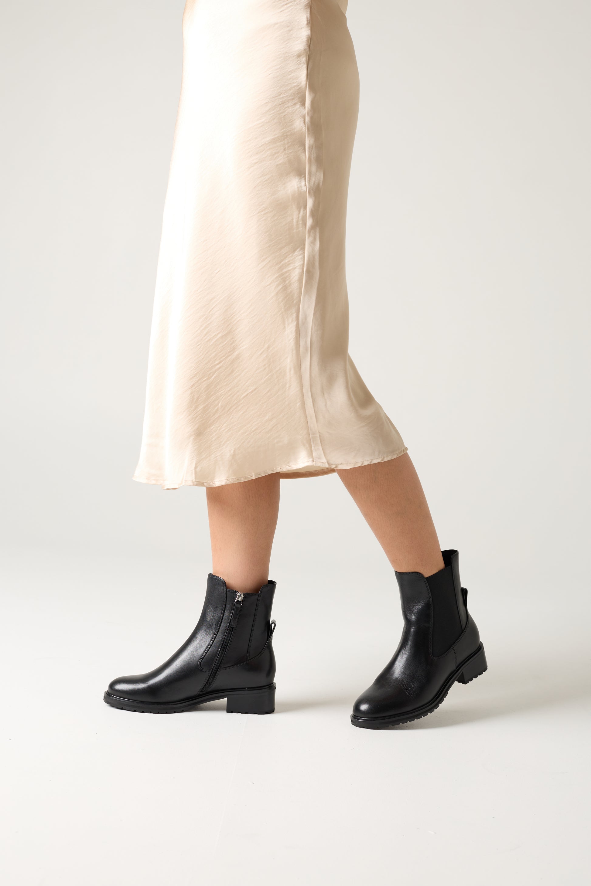 Emery Wide Ankle Boot - Boots Ankle | Womens Shoes - Mi Piaci