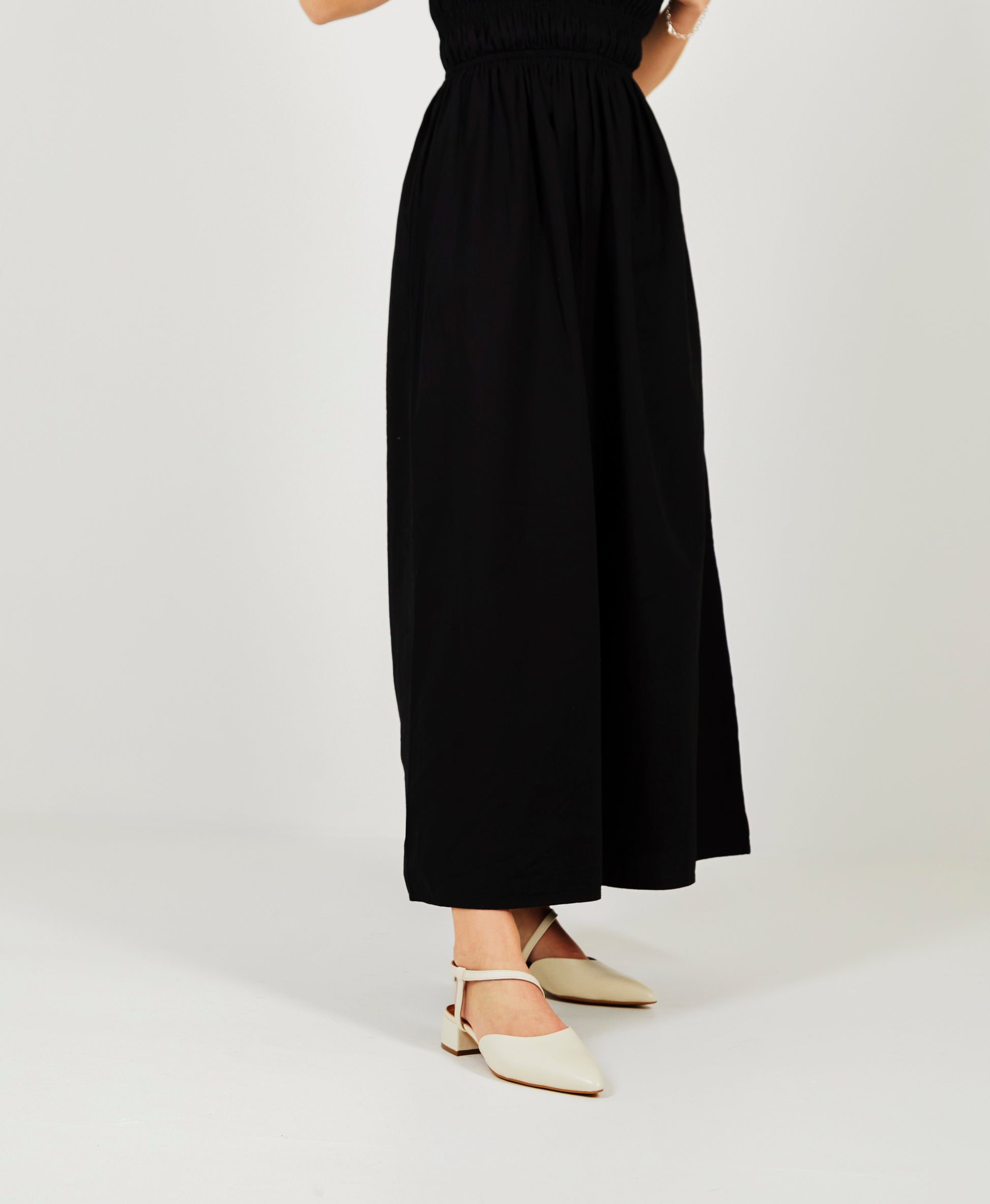 Junie Flat - - Mi Piaci