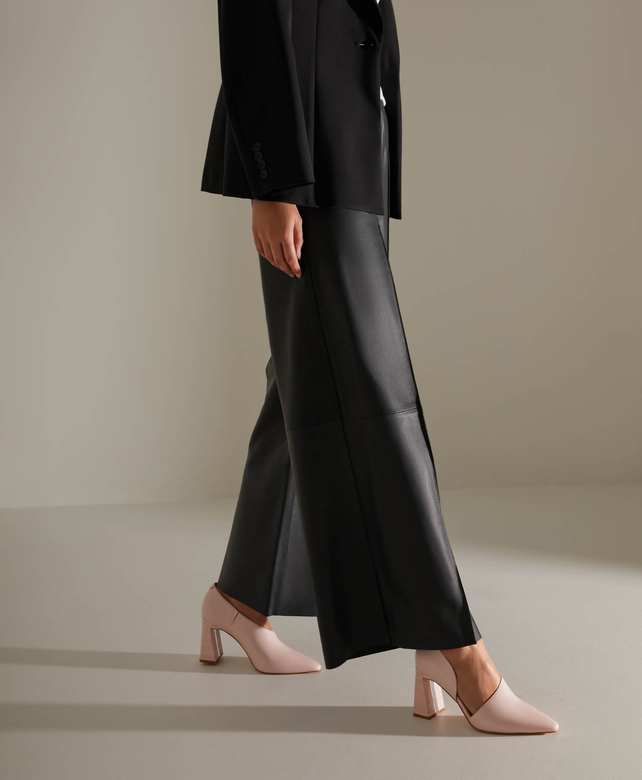 Marionette Heel - Courts | Womens Shoes - Mi Piaci