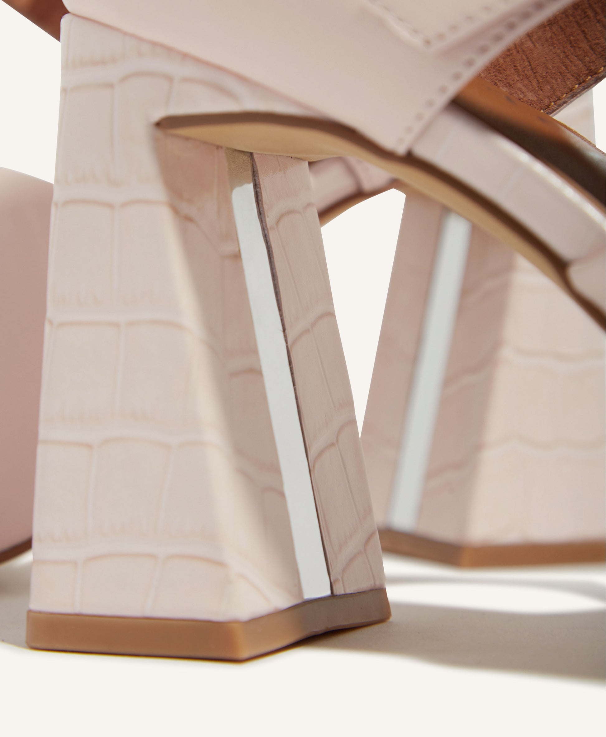 Minnie Heel - Courts | Womens Shoes - Mi Piaci