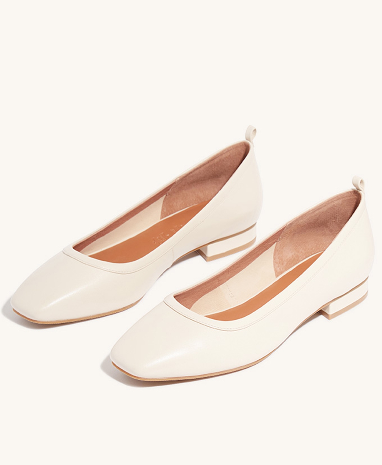Cream colored shop flat shoes