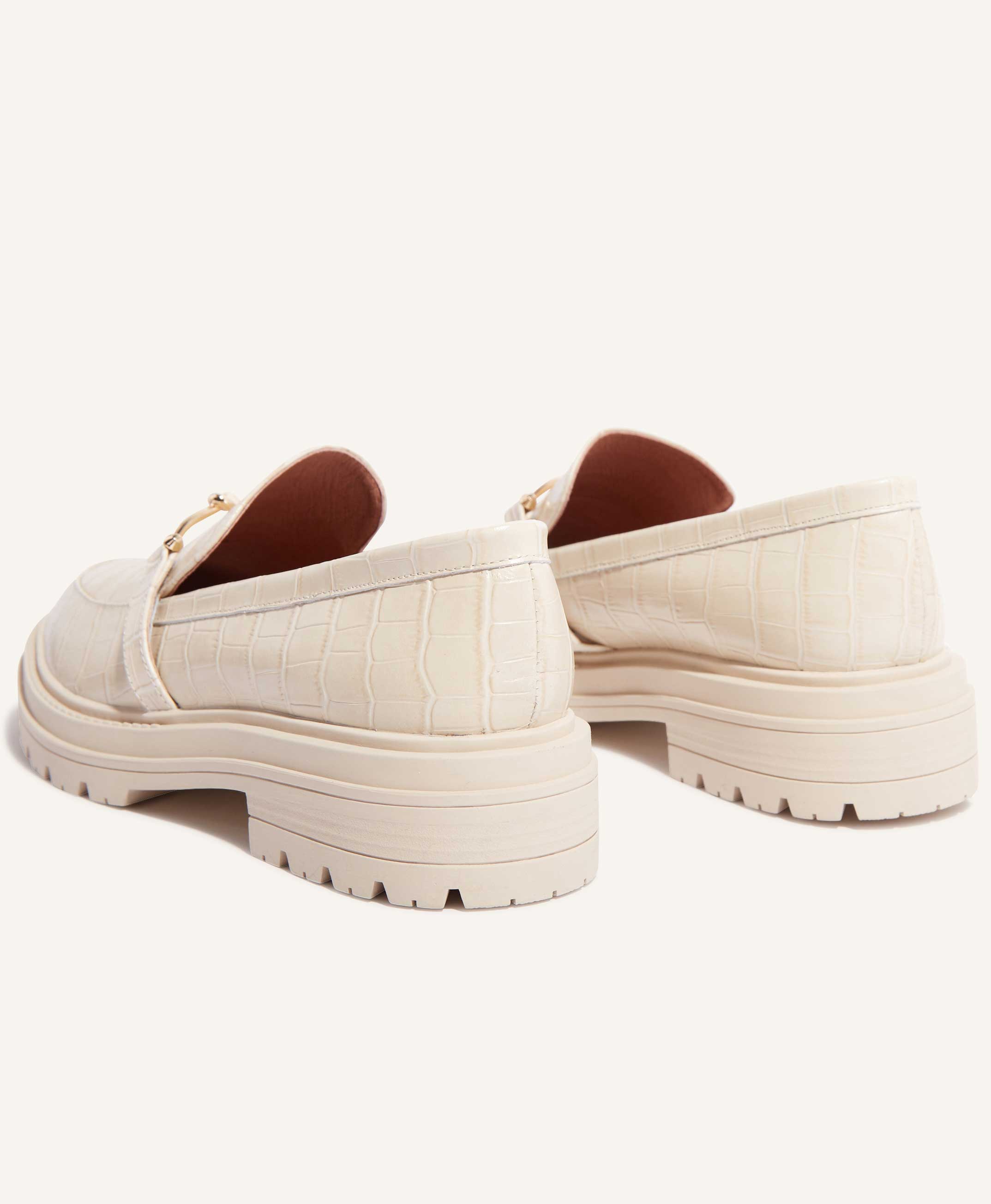 White loafers nz 2025