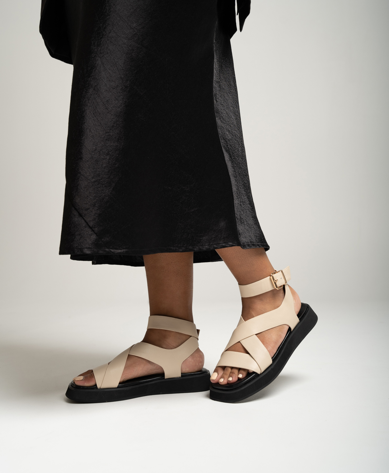Vintage sandals hotsell online
